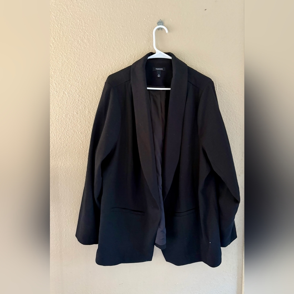 Torrid Women's Black Blazer